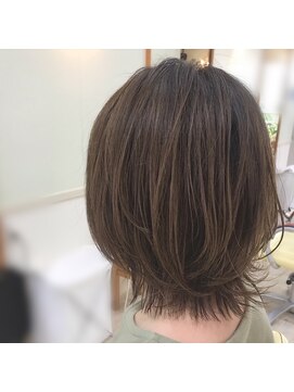 美容室ルバーブ(美容室Rhubarb) 肩につく軽めのボブ