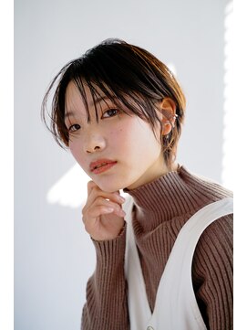 バルールバイおしゃれ泥棒(Valeur by) 耳かけマッシュショート/カット/イルミナカラー/トリートメント