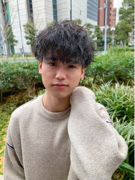 リヴ オオサカ(LIV OSAKA) 波巻きパーマ　ショートマッシュ　波打ち　スパイラルパーマ