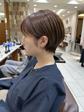 ピークアブー アヴェダ アトレ恵比寿(PEEK-A-BOO AVEDA) 前髪あり大人小顔ショート/30代40代50代/岡野亘希