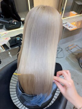 ロンド 表参道店(Lond) ◆ブリーチホワイトグレージュダブルカラーインナーカラー表参道