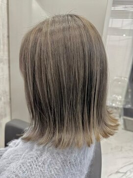 アエラバイトゥルークリエイション(AERA by True Creation) ミルクティベージュ