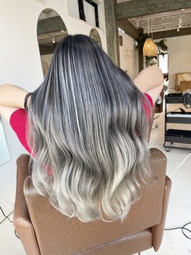 ラウレア(LAULEA) バレイヤージュ