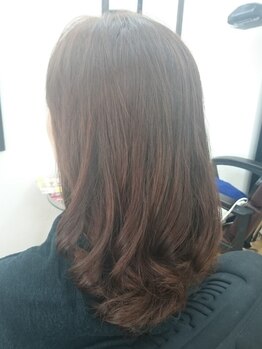 ヘアサロン シュシュ(Hair salon Chou chou)の写真/女性オーナーのマンツーマンサロンだから、お悩みも相談◎大人女性の為の上質サロンで綺麗をサポート♪