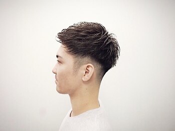 ヘアショップ ヨンヨンマル(hair shop 440)の写真/【メンズ専門店】≪土日祝9時～営業/平日20時までカット受付≫忙しいビジネスマンのためのメンズ専門店！