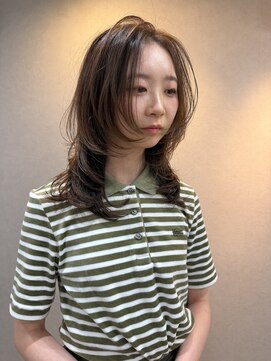 アト(Ato.) 透明感オリーブグレージュ×レイヤーカット【向】【Ato.明石】