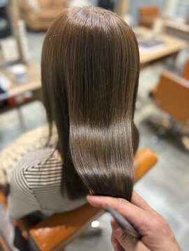 トランクヘアデザイン 大宮(TRUNK hair design) ウルトワトリートメント｜艶髪ロング×透明感ブラウン