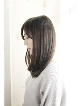 シュシュット(chouchoute) 吉祥寺3分/モード3Ｄカラージグザグバング美髪ミニマムボブ/097