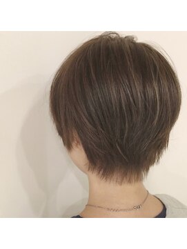 キャンバス バイ ネオリーブ 横浜西口(Canvas by neo.) 小顔 ショート マッシュ 襟足すっきり ハイライト