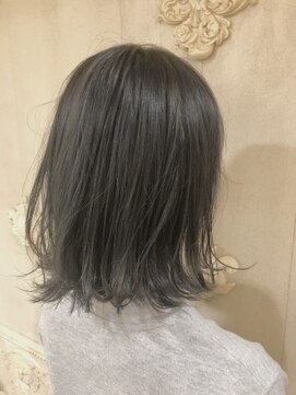 モアナ バイ ヘッドライト 武蔵小杉店(Moana by HEADLIGHT) 大人かわいい　小顔　ワンレン　ボブ　ブルーグレージュ