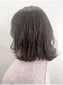 アッシュグレー_耳かけウェーブパーマフォギーベージュ_ba278313