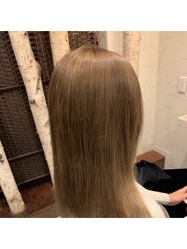 フルハウス (Full house HAIR DESIGN) 柔らかいベージュ系カラー