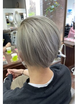 ブライトツリー(Bright tree) グレーカラー