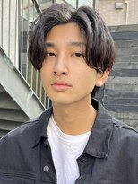 センターパート韓国ヘアニュアンスパーマトランクスヘア