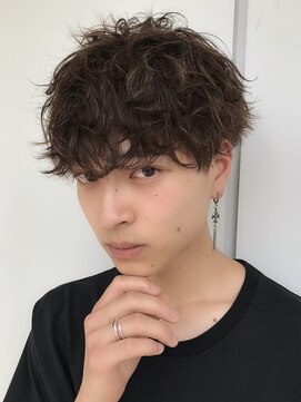 バイフィフス 原宿/表参道(by fifth) 波巻きツイストスパイラルパーマツーブロック刈り上げ