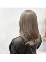 フェリア 梅田(FERIA)&nbsp;【梅田 茶屋町】ホワイトグレージュ　デザインカラー