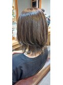 レイヤーボブ×アースカラー×ミディアムレイヤーカット