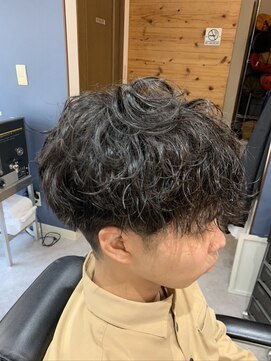 キルトコプラス(キルトコ+) ツーブロック波巻きパーマ