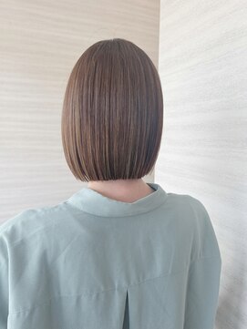 アイコニック 春日店(ICONIQ) ミニボブ×ベージュカラー