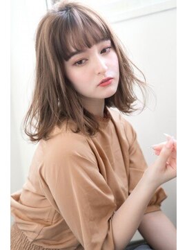 トッカ 茨木(tocca) 透明感グレージュ×外ハネボブディ