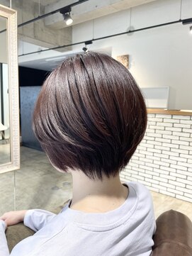 ニーラ バイ ニライカナイ 八幡宿店(Neela By Nirai Kanai) ショートボブ/黒髪/グレイベージュ/前髪パーマ/アッシュカラー