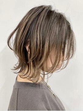 ダブルトーキョー シブヤ(W-TOKYO SHIBUYA) ネオウルフハイライトグラデーションボブウルフ　ウルフカット