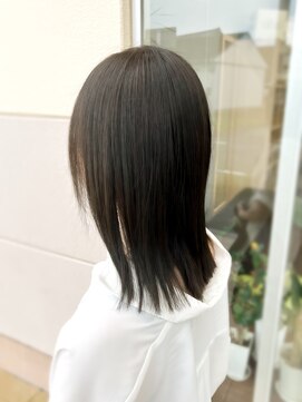 ルレーヴ 船越店(Le reve) ミディアムレイヤー/縮毛矯正/ストレート/ナチュラル/浜松