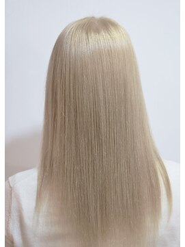 アブソ(Absolute) ホワイティーカラー