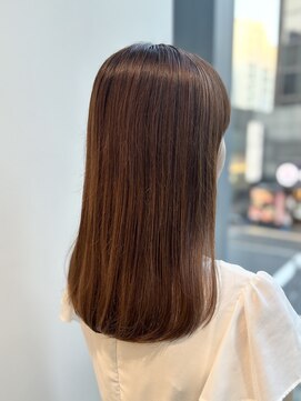 エアー 銀座タワー(AIR) ナチュラルブラウン　セミロング　銀座タワー藤本麻衣