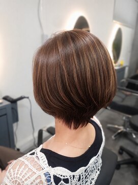 ジールヘアー(GIIL HAIR) ショートボブ