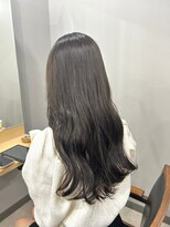 カミエ(kamie)&nbsp;透明感あるグレージュロング×艶トリートメント
