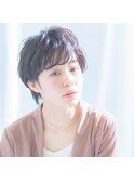耳出し大人ショート／ニュアンスパーマ