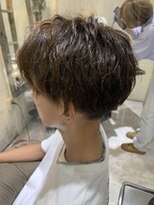ブリーチ ラボ エーアイ 原宿店(BLEACH LABO Ai)&nbsp;シルバーカラー/フェードカット/ニュアンスマッシュ[原宿駅］
