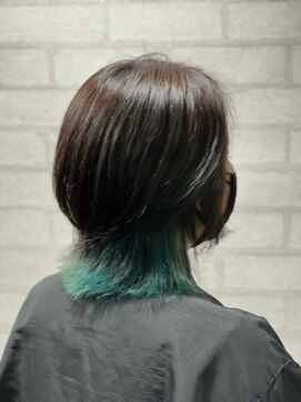 ビス ヘア アンド ビューティー 西新井店(Vis Hair＆Beauty) 20代30代ウルフインナーカラー立体感小顔丸み乾かすだけ