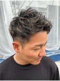 ビジネスショートスキンフェードツーブロックスパイキーショート