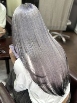 テテ(TETE) プラチナシルバー x エンドブラック