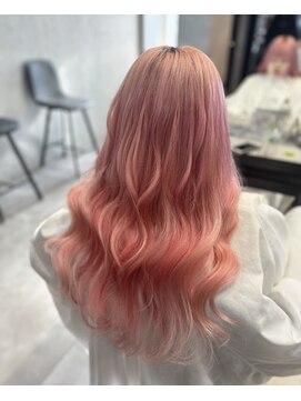 フィーネ(Fi-Ne) プルエクステでピンクロング