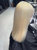 ペレ 渋谷(PELE)&nbsp;イメチェン/ホワイトブロンド/外ハネボブ/美髪/渋谷