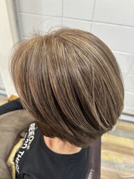 ジョワ ド ヴィーヴル(Joie de Vivre) 白髪ぼかしハイライトカラー