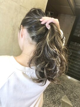 キー(kｅｙ) グレージュ