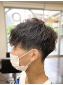 ツイストスパイラルパーママッシュショートヘア束感