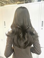 アリュウル 表参道 青山(Allure)&nbsp;明るめオリーブベージュ×レイヤーカット◯KAKO