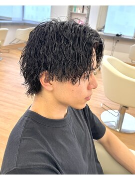 ビカム 名駅(become) 【ツイストスパイラルパーマ×センターパートウルフ】名古屋名駅