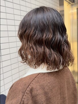 ラウレア(LAULEA) 波巻きパーマ/ウェーブパーマ/ボブパーマ/ボブカット/バイカルテ