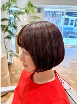 テカラ(tecara) 白髪ぼかしボブ