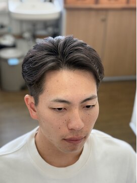 カズミ(KAZMI) ナチュラル/アイロンパーマショート