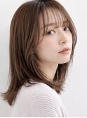 シースルーバング×外ハネくびれミディ