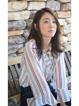 エレナ(Helena) セミディ