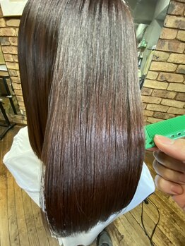 コアフュールユウ(coiffure Y)の写真/【梅雨の癖毛対策！広がりが気になるまえに。】髪質改善ストレート＋カット　¥22000☆★