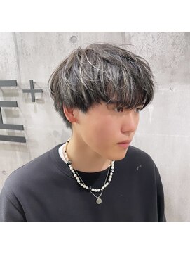 アンダーバーホワイト 南海難波店(_WHITE) メンズカット